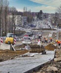 Bielsko-Biała. Przebudowa ulicy Cieszyńskiej. Kolejne zmiany w ruchu już od piątku