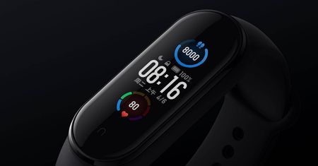 Xiaomi Mi Band 5 potrafi zachwycić. Zobacz jak wygląda i sprawdź co się zmieniło