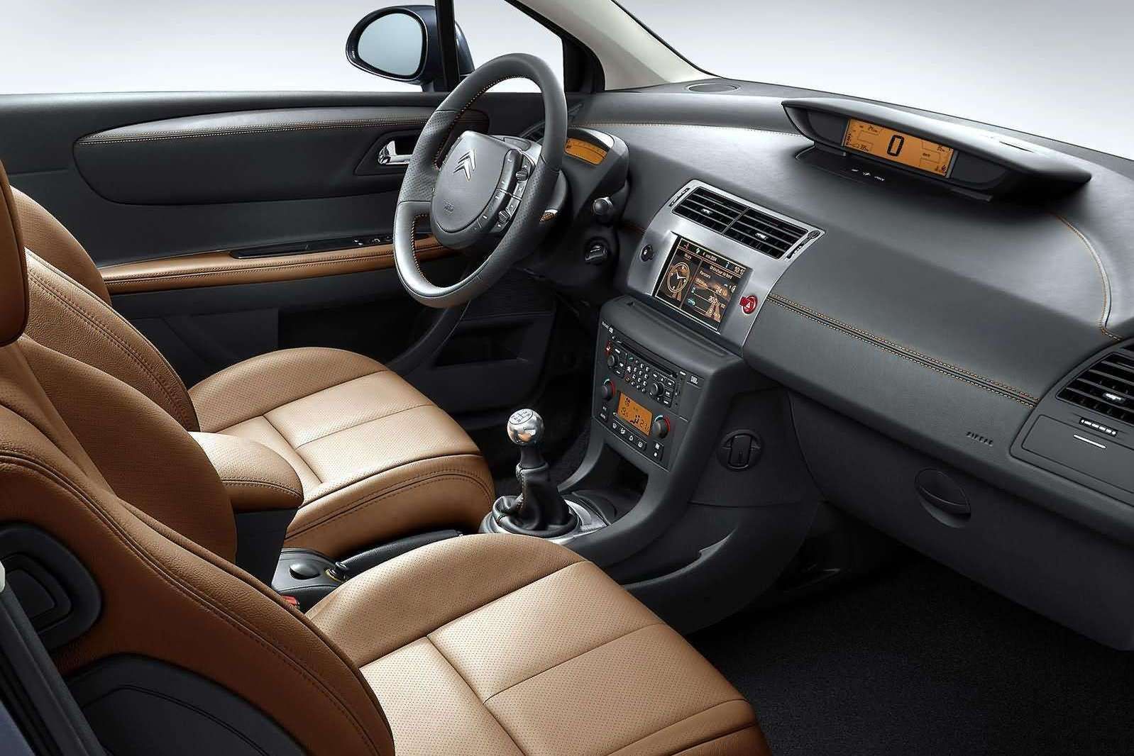 Bogato wyposażone wersje nie pozostawiają złudzeń co do tego, że Citroen już 10 lat temu celował w segment premium.