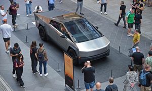 Zamówili, nie dostali. Tesla w Niemczech pozwana. W grze 120 tys. umów