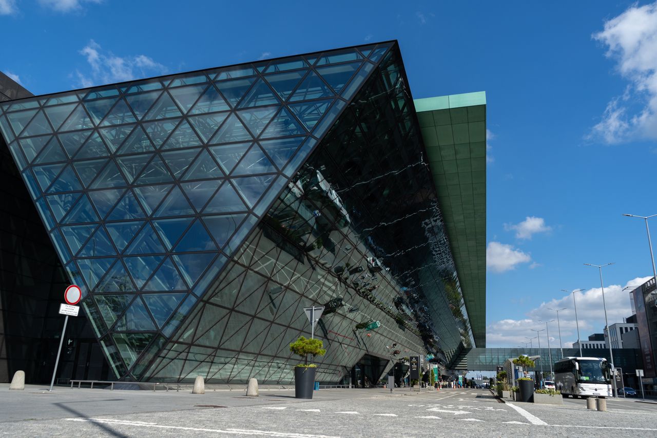 Szukają testerów lotniska. Wysyp zgłoszeń