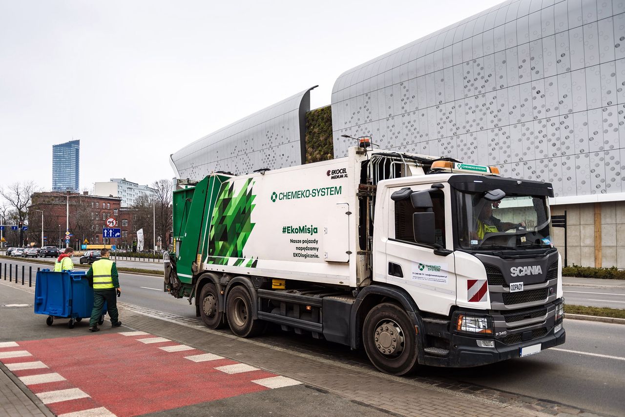 Wrocław. Nowy odbiorca odpadów na Krzykach. Oznacza to wymianę pojemników