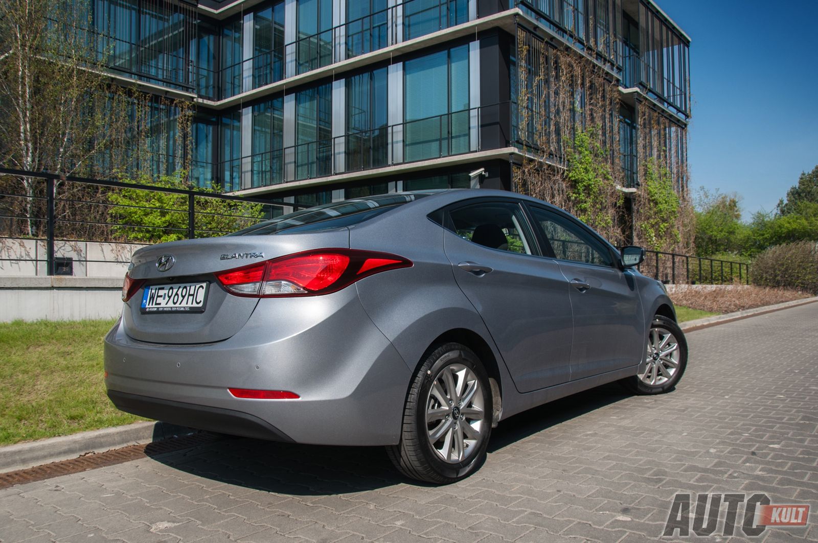Hyundai Elantra 1,6 MPI Style - test [galeria zdjęć] 6