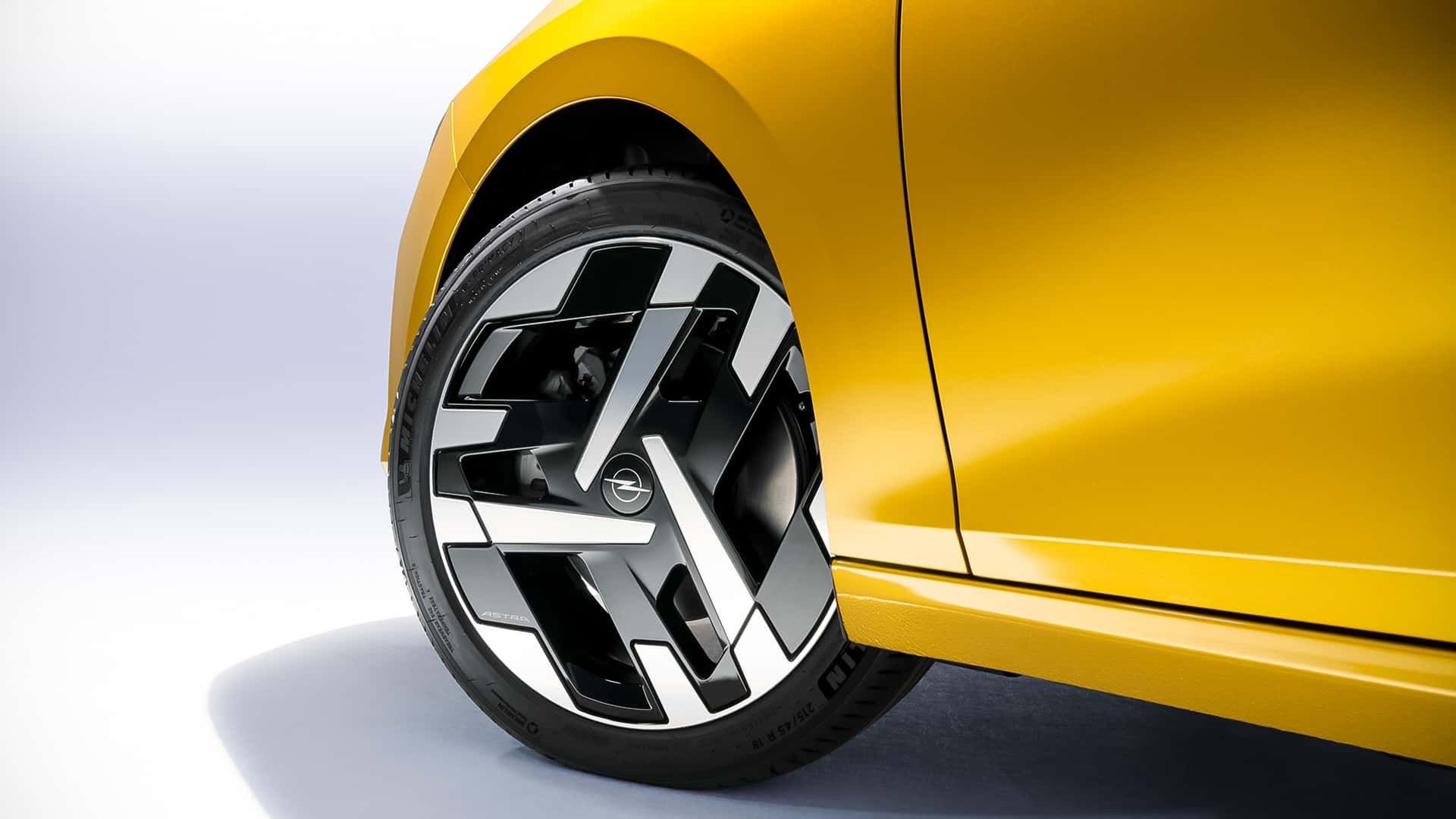 Odświeżony Opel Astra