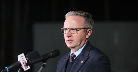 Budżet UE. Krzysztof Szczerski komentuje słowa Gowina: "Tylko opinie premiera odzwierciedlają polskie stanowisko"