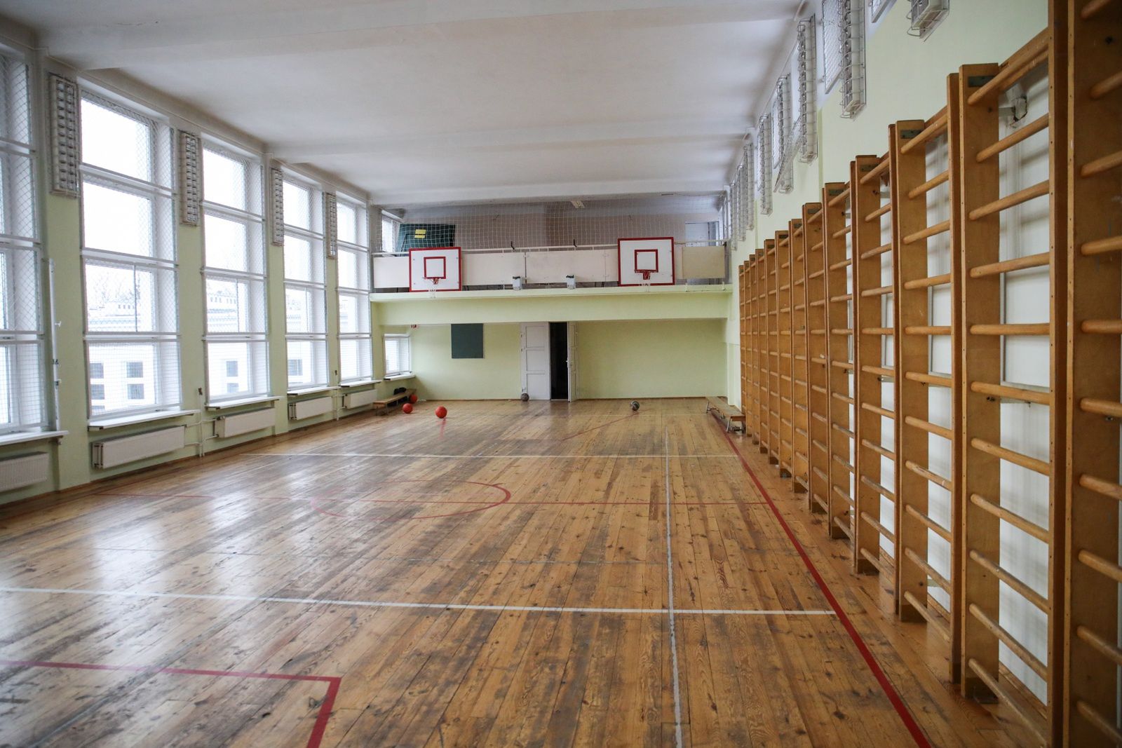 Budynek byłej rosyjskiej szkoły przy ul. Kieleckiej 45 w Warszawie