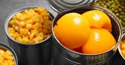Z owocami lub warzywami z puszki często tak robimy. Nie mamy pojęcia, jak to niebezpieczne