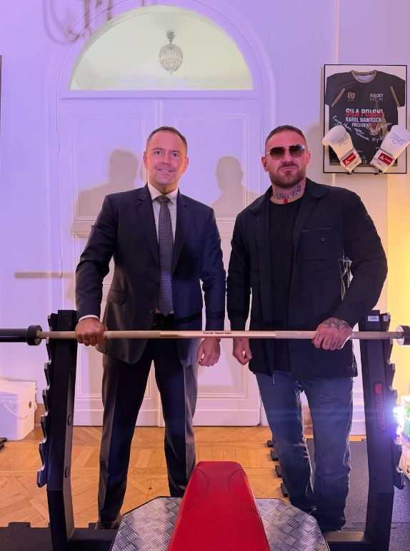 Karol Nawrocki i Kizo 