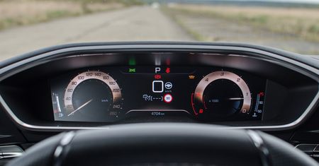Licznik kilometrów - budowa, działanie, awarie i dlaczego nie należy mu wierzyć