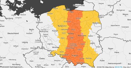 IMGW wydało ostrzeżenie. Możliwe burze i lokalne podtopienia