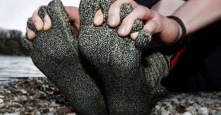 Skarpetki zamiast butów? Nietypowa propozycja firmy Swiss Barefoot
