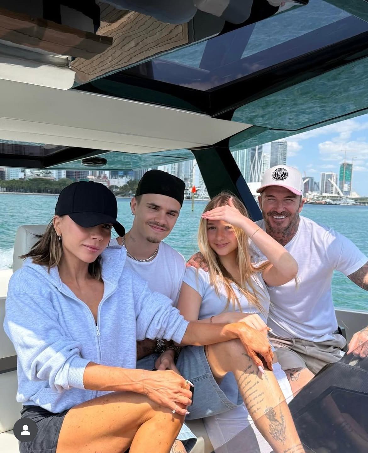 Victoria, David, Romeo i Harper Beckhamowie