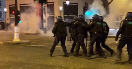 Francuska policja użyła gazu wobec kibiców PSG