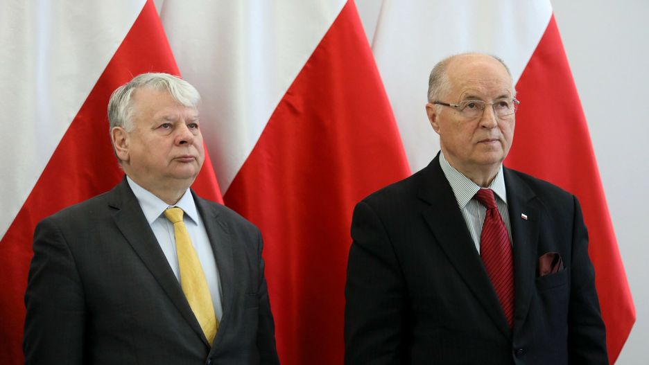 Szczepionka na COVID. Senatorowie czekają na drugą dawkę