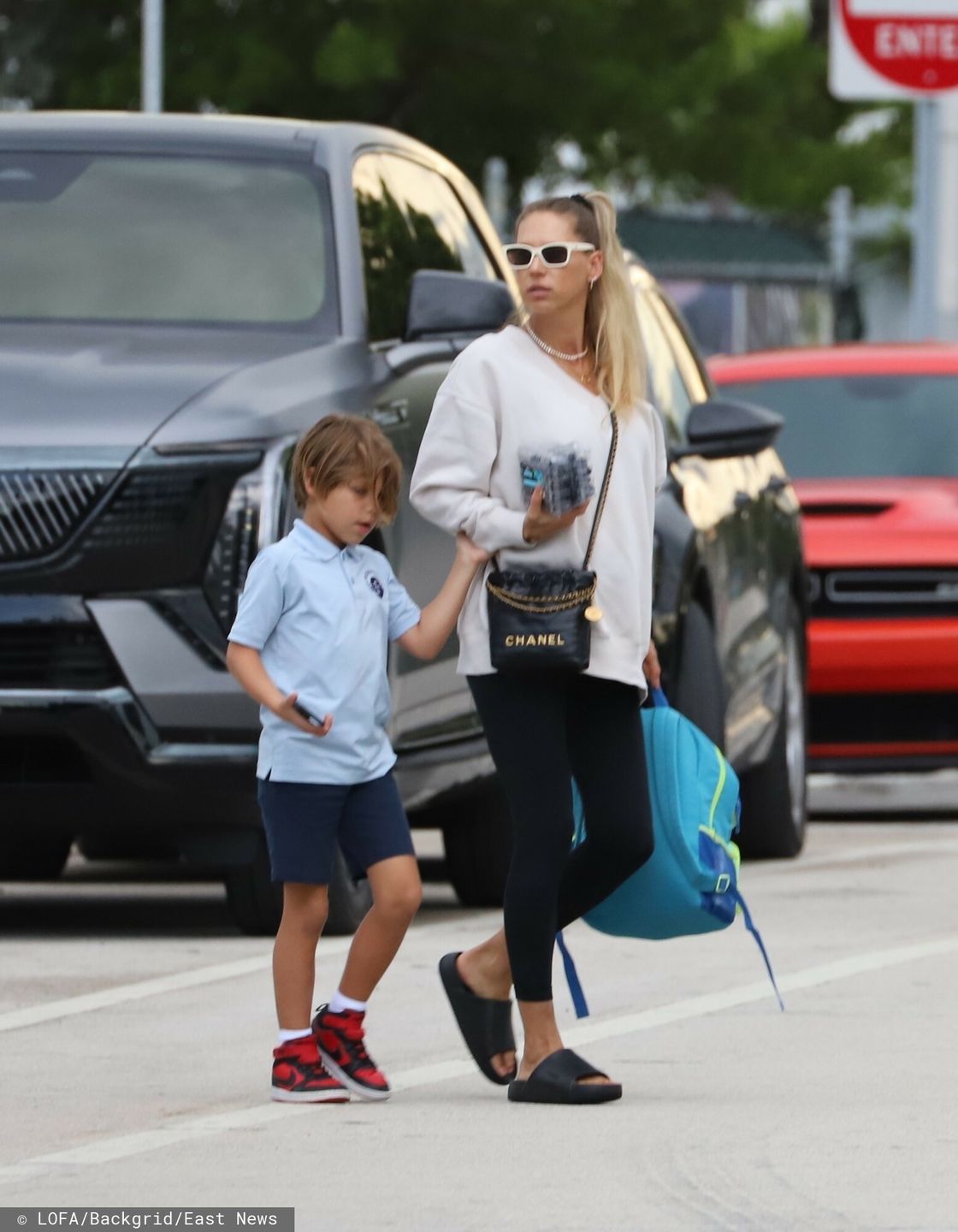 Ciężarna Anna Kournikova z synem w Miami