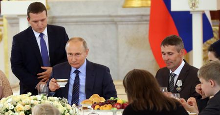 Kreml od kuchni. Putin wywrócił menu i zwyczaje do góry nogami