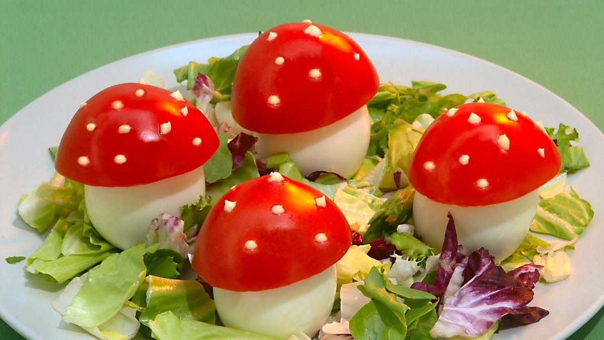 Kiedy na stole stawiam grzybki z jajek, nikt nie spojrzy w stronę faszerowanych i w majonezie. Takie są pyszne