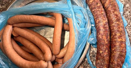 Bomba tłuszczu, cukru i soli. Podszywają się pod zdrowy produkt