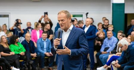 Donald Tusk do prezesa PiS-u: czas by podpisał pan akt kapitulacji i oddał pieniądze Polakom