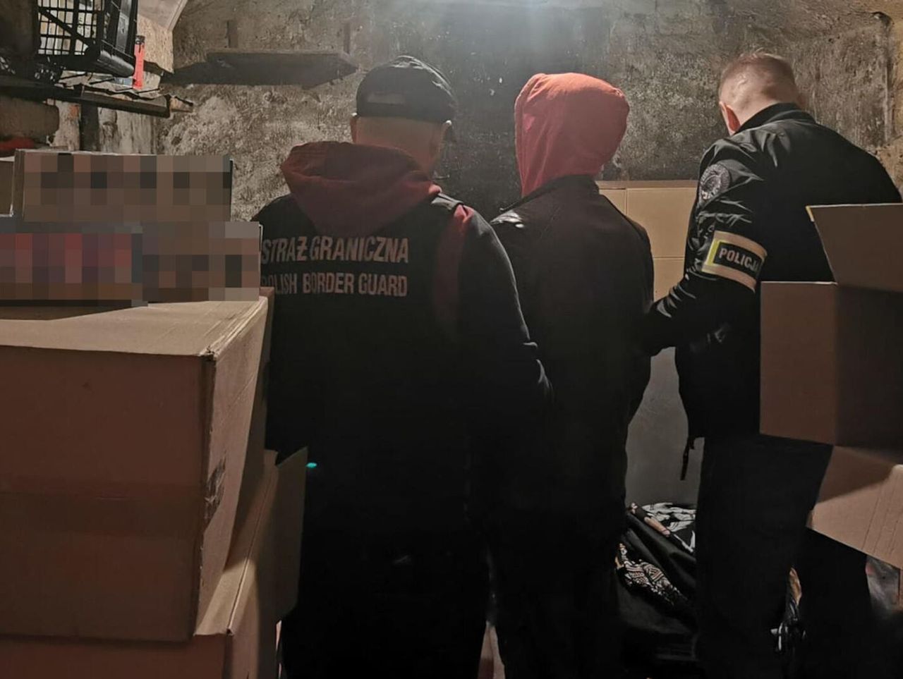 Przemyśl: Narkotyki, lewy tytoń i środki na potencję. 48-latek aresztowany po akcji Straży Granicznej