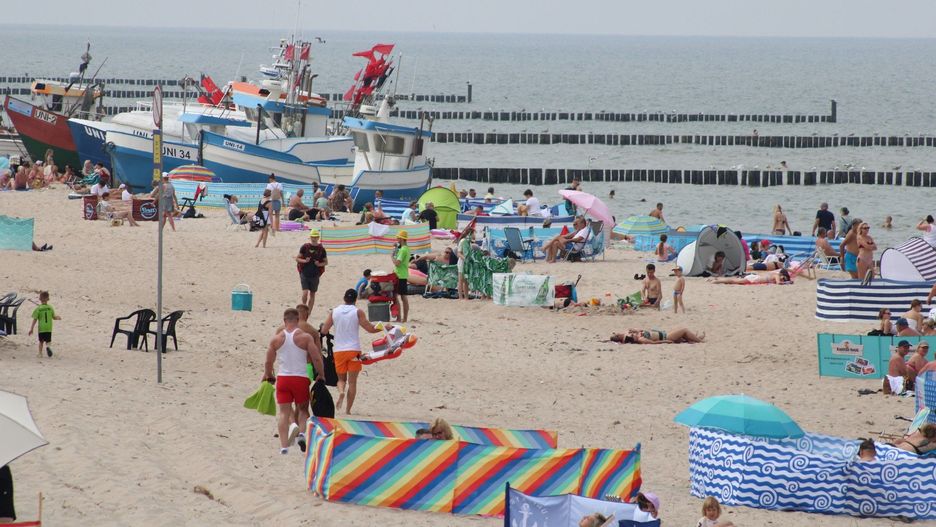 ŁAZY, UNIEŚCIE, MIELNO PLAŻOWANIE