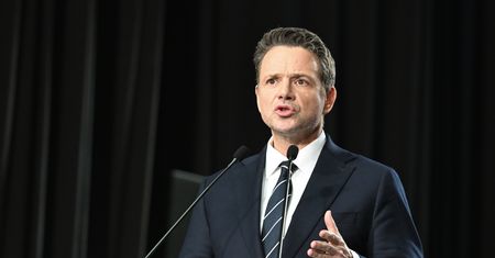 USA chce ingerować w wybory prezydenckie w Polsce? "Pocałunek śmierci"