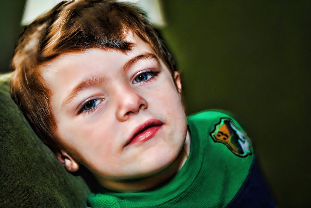 Autyzm - rodzaje, charakterystyka, postępowanie