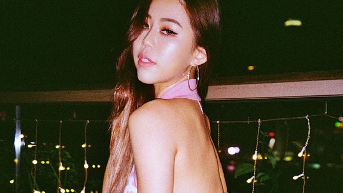 Aqua została znaleziona martwa w luksusowym hotelu.