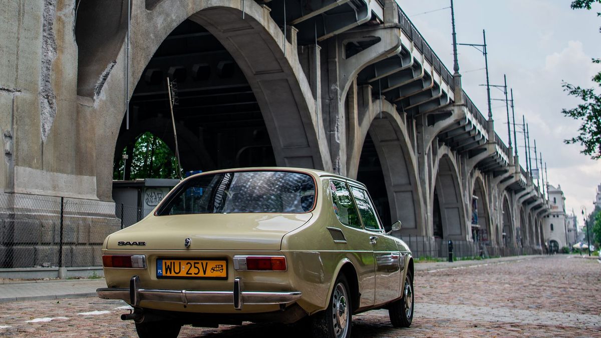 Pojazdy zabytkowe mogą wyjeżdżać za granicę, ale podlegają odpowiednim przepisom.