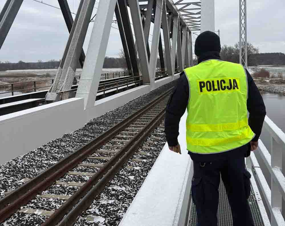 Zielona Góra: Wzmożone patrole na torach w ramach operacji "TOR"
