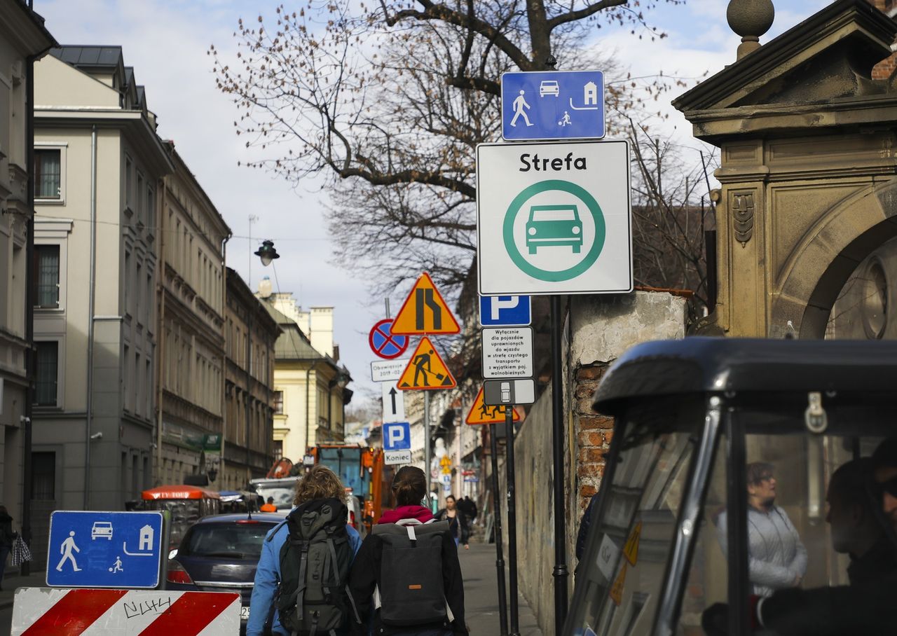 Mniej wykluczające strefy mogą okazać się skuteczniejsze. Będą zachęcały do kupowania mniej obciązających środowisko aut