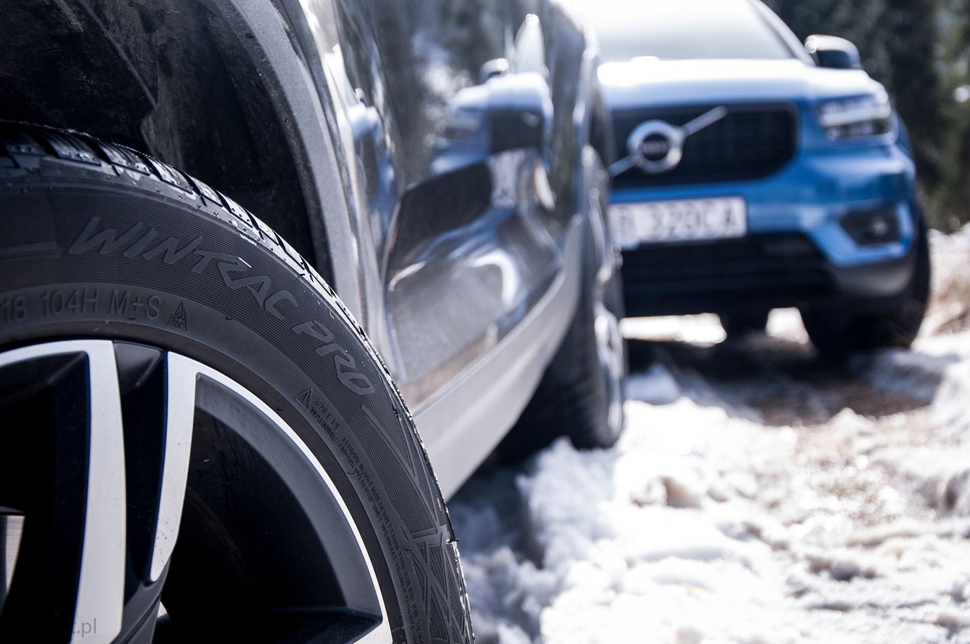 Nokian WR SUV 4 kontra Vredestein Wintrac Pro 235/55 R18 104H - porównanie