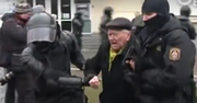 Białoruś. Milicja zatrzymała emerytów i lekarzy