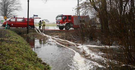 Mazowieckie: Alarm przeciwpowodziowy w siedmiu gminach