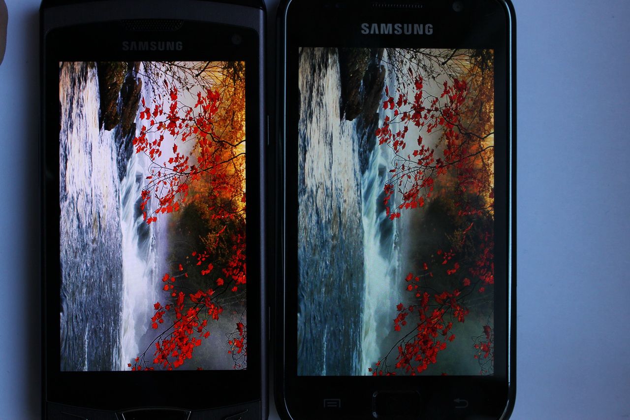 Samsung Wave, Wave II, Galaxy S i Nokia N8: porównanie wyświetlaczy 2