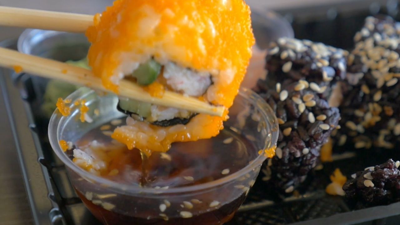 Sos sojowy. Czy może być szkodliwy? (WIDEO)