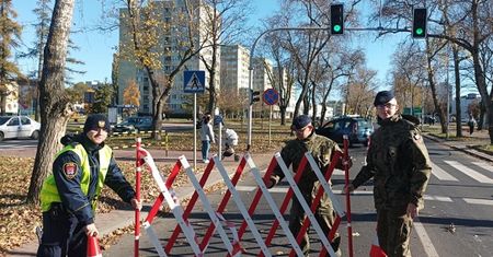 Straż Miejska i uczniowie I Liceum Ogólnokształcącego PUL im. 4 Pułk Strzelców Konnych w Płocku patrolowali ulice