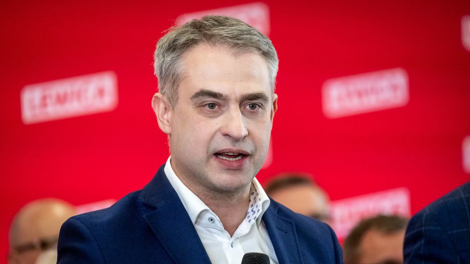 Zalegalizują związki partnerskie? Ważny poseł komentuje