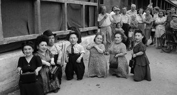 Osoby niskorosłe. Historia, która wciąż boli