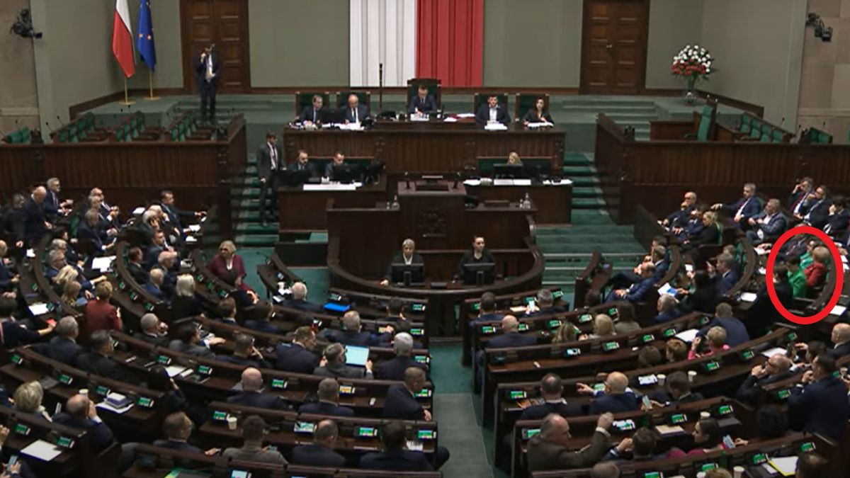 Posłanki przykuły uwagę internautów