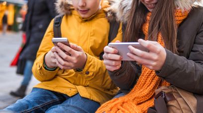 Co dalej z telefonami komórkowymi w szkołach? "Trzeba to uregulować"