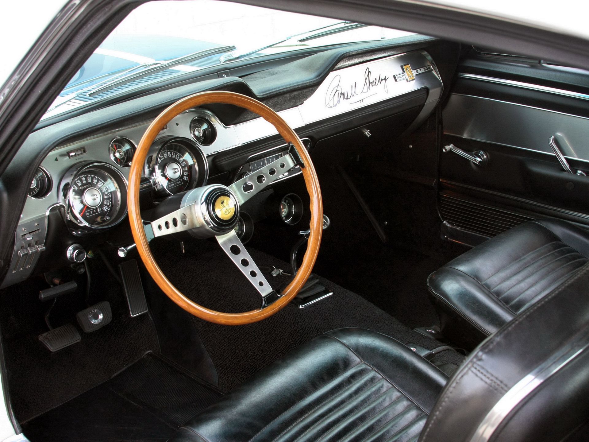 Ford Mustang I: ewolucja od malca po Bossa [galeria zdjęć] 33