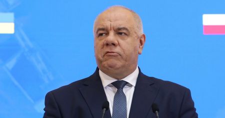 "Szkło kontaktowe" obchodzi urodziny. Z tej okazji okrutnie zakpili z Sasina