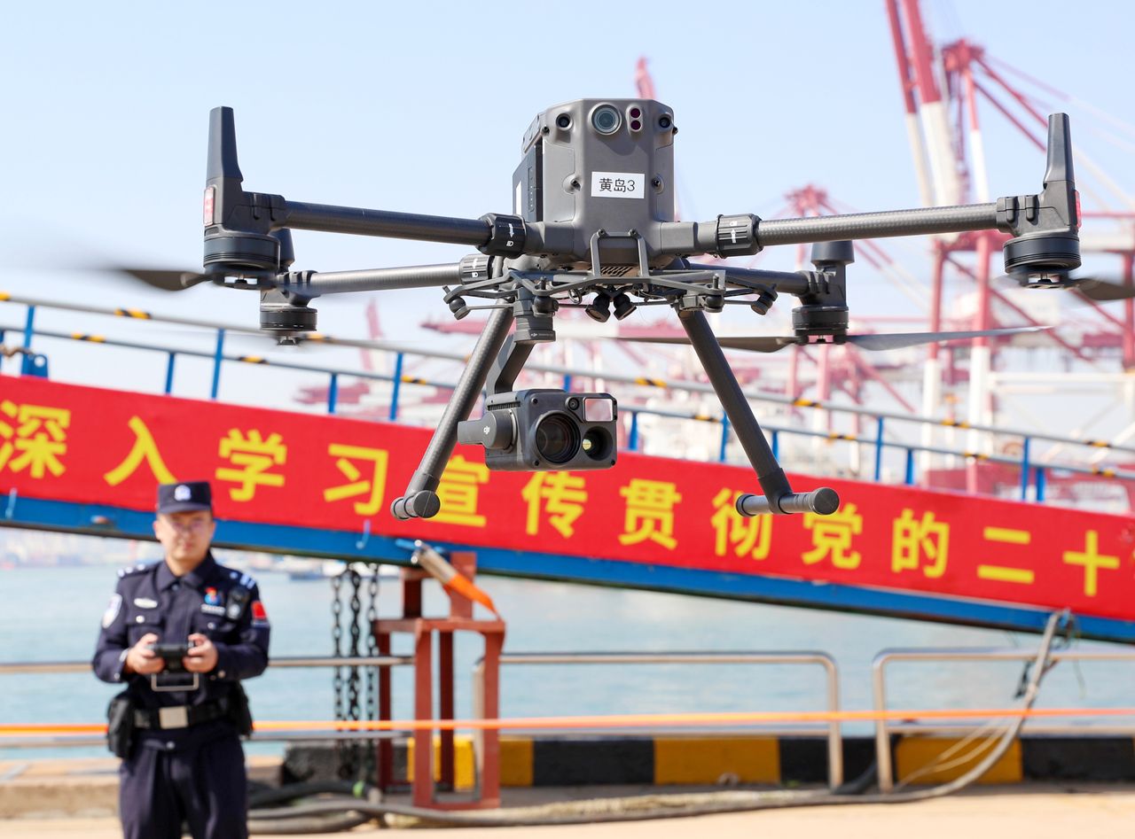 China restricts drone sales to Ukraine, supplies Russia
