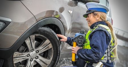 Czy można wymienić jedną oponę w samochodzie? Zobacz, co mówią przepisy