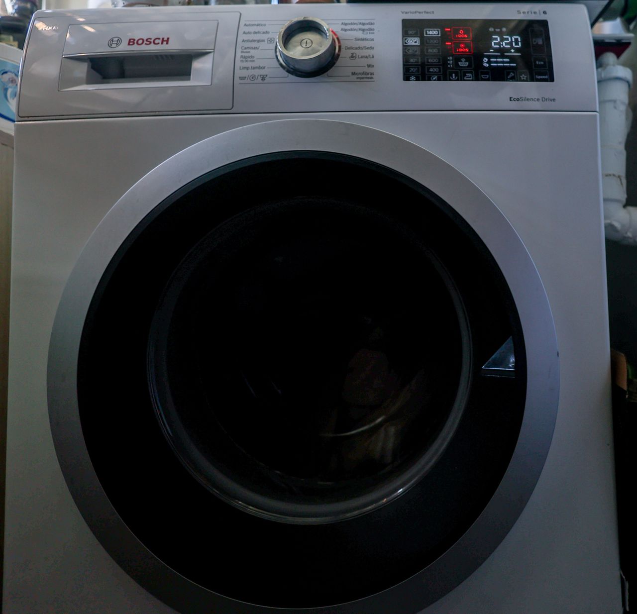 Use the eco-mode to slash your laundry bills