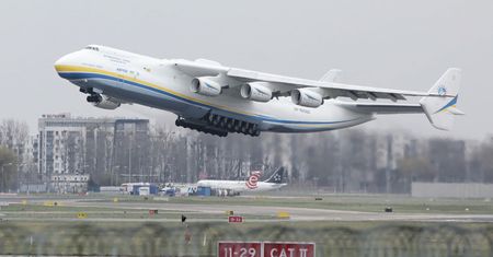 Ile An-225 przywiózł sprzętu medycznego do Polski? Antonov Airlines odpowiada