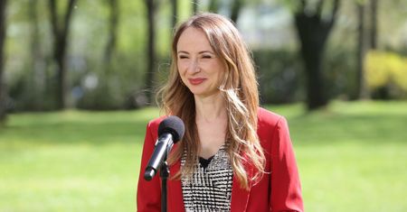 Polacy będą pracować krócej? Ministra mówi o dwóch wariantach