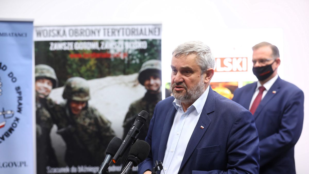 Jan Krzysztof Ardanowski ostrzega rządzących, że rolnicy nie wybaczą im głosowania za "piątką dla zwierząt"