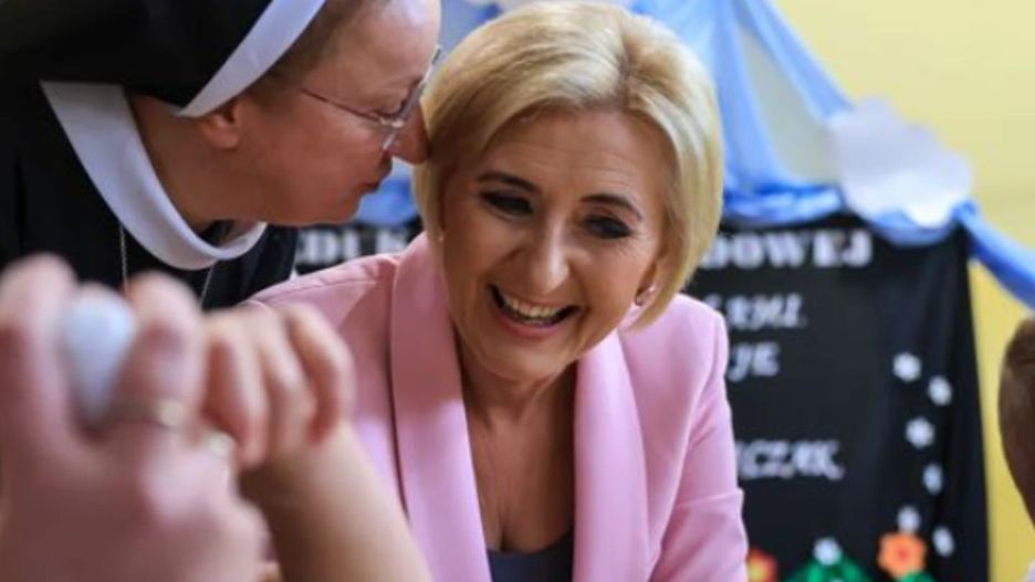 Taką nauczycielką była pierwsza dama. Ocenili ją uczniowie i koledzy po fachu